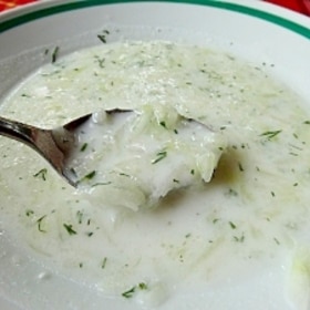 ヨーグルトキュウリの冷たいスープ